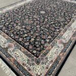 فرش کیمیای سعادت سرمه ای 700 شانه تراکم 2550 ساده هشت رنگ