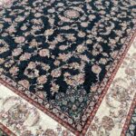 طرح آیسا سرمه ای فرش 700 شانه تراکم 2550 ساده هشت رنگ