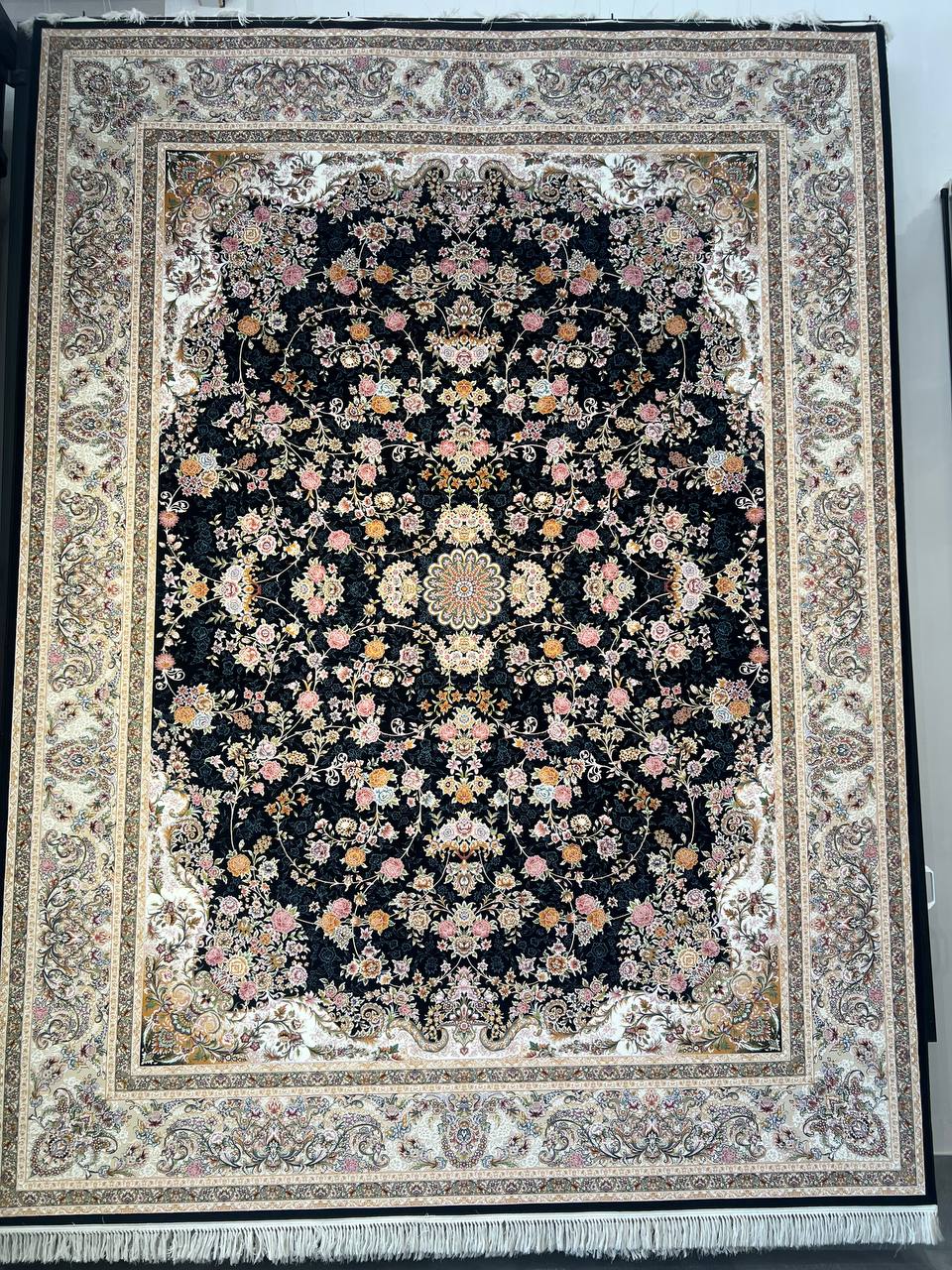 فرش سلطان سرمه ای ۱۲۰۰ شانه تراکم ۳۶۰۰ برجسته پالت تبریز