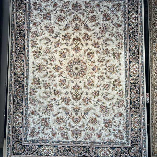 فرش بهشت کرم حاشیه سرمه ای ۱۲۰۰ شانه تراکم ۳۶۰۰ برجسته پالت تبریز