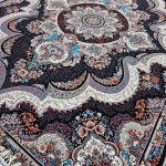 فرش ماشینی هیوا 700 شانه طرح شهیاد رنگ سرمه ای