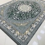 فرش ماشینی ۱۲۰۰ شانه طرح ساغر دودی گل برجسته