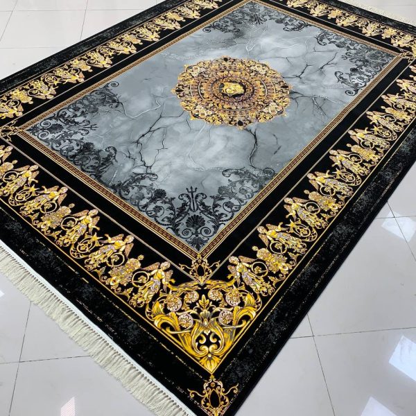 فرش ماشینی ۱۲۰۰ شانه طرح ورساچه با لچک سیلور بدون برجستگی
