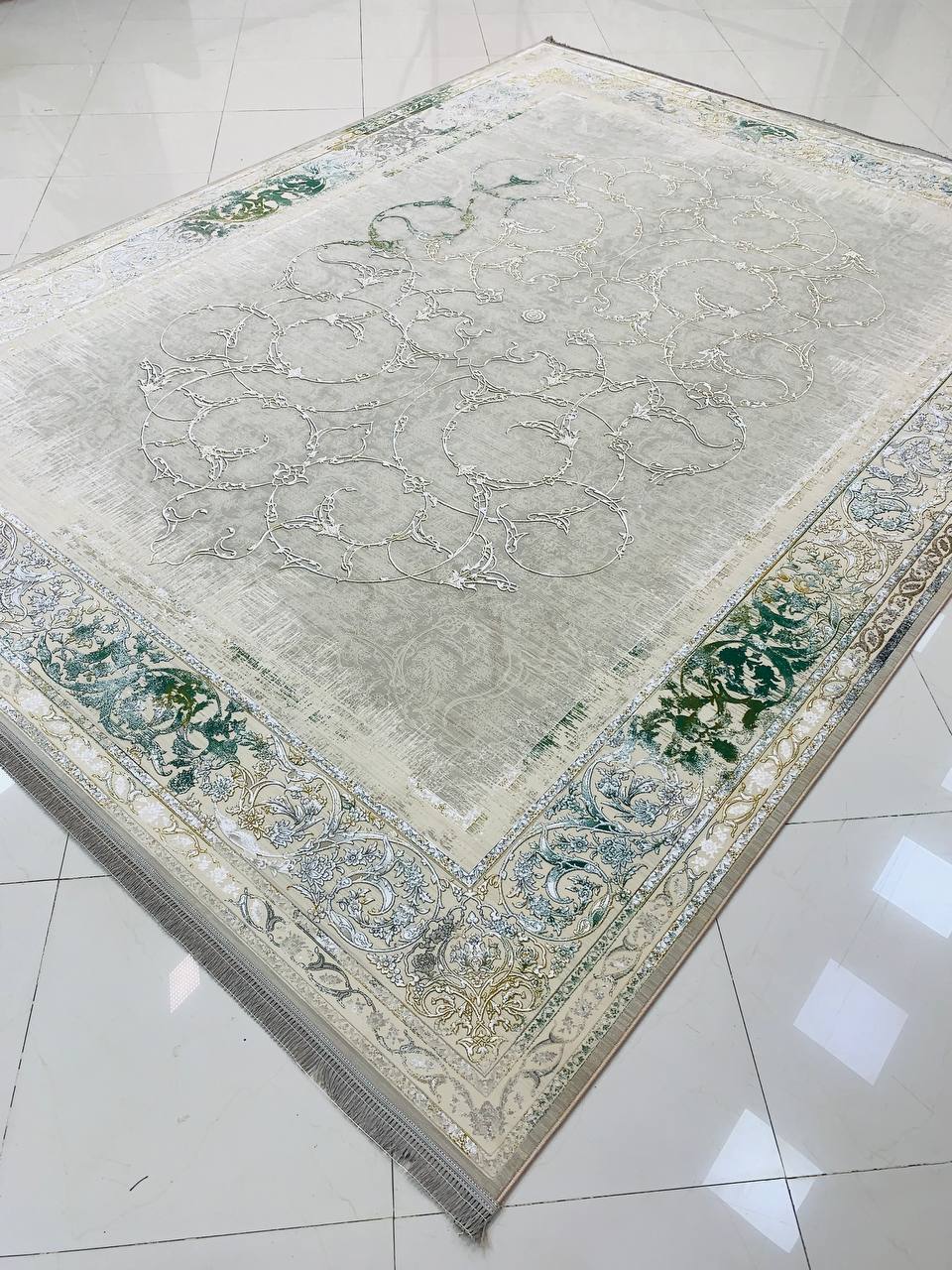 فرش ماشینی ۱۲۰۰ شانه طرح روناک ترمه ای گل برجسته