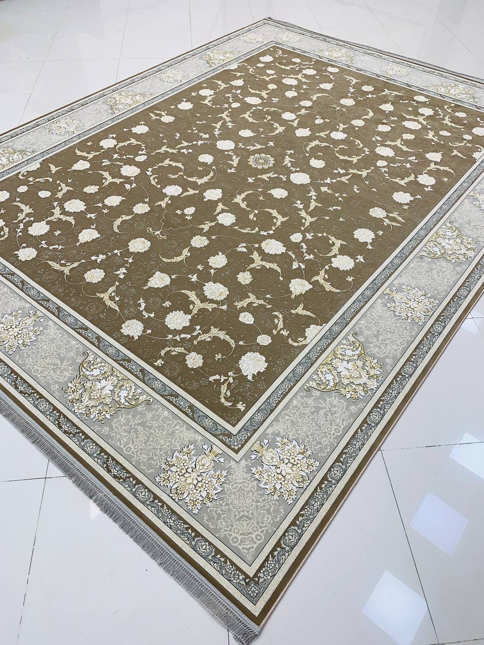 فرش ماشینی ۱۲۰۰ شانه طرح زرگل نسکافه ای گل برجسته