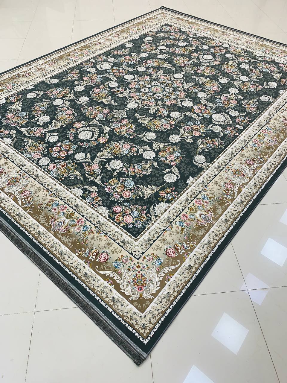 فرش ماشینی ۱۲۰۰ شانه طرح ترلان دودی گل برجسته