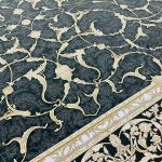فرش ماشینی ۱۲۰۰ شانه طرح سامیا دودی گل برجسته