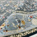 فرش ماشینی ۱۲۰۰ شانه مهدیسا دودی تراکم 3600 ساده سنگین وزن