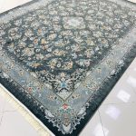 فرش ماشینی ۱۲۰۰ شانه پریزاد دودی تراکم 3600 ساده سنگین وزن